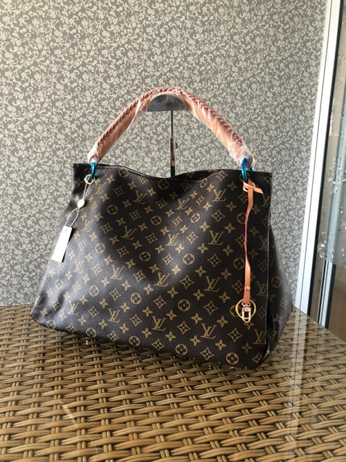 expensive lv bolsa