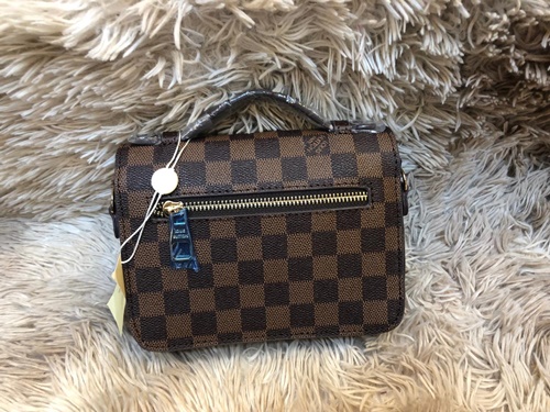 louis vuitton pochette metis damier