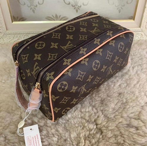 Necessaire Louis Vuitton – ACESSÓRIOS DGRIFFE