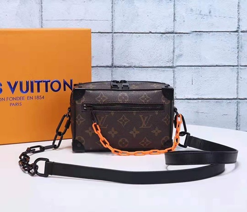 trunk bolsa lv