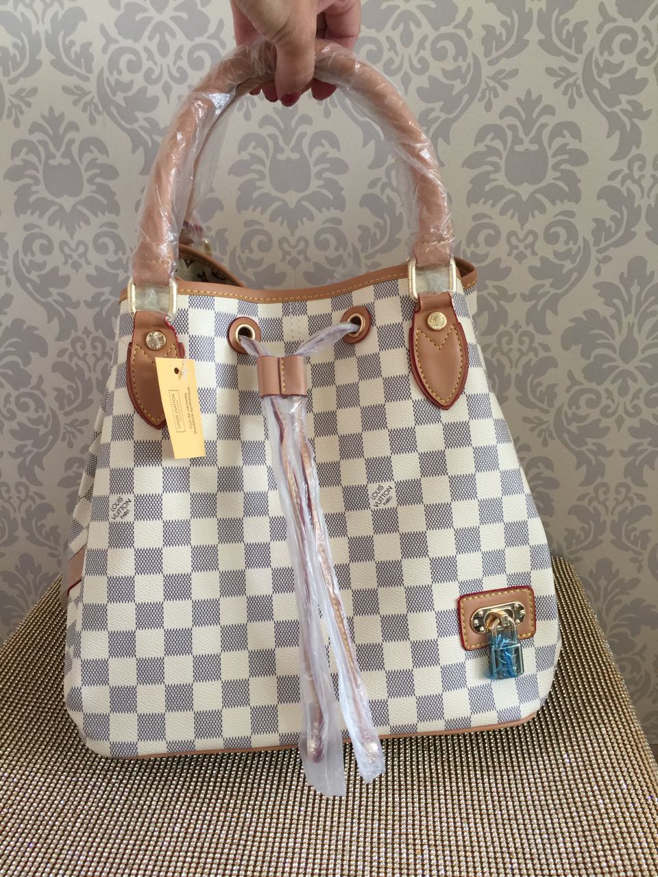 neo bolsa lv